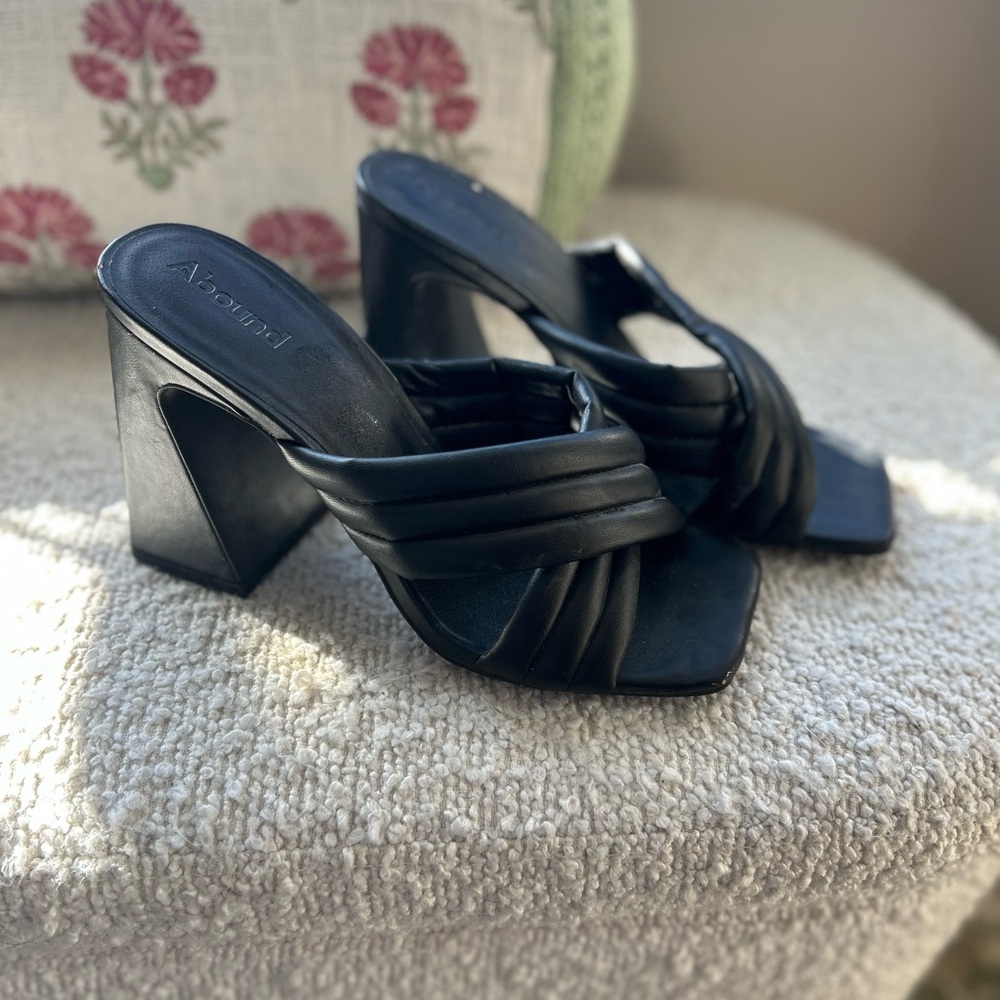 Abound Black Heels with Chunky High Heel and Open Toe
